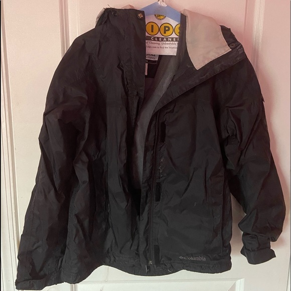 Columbia rain jacket - Picture 1 of 2